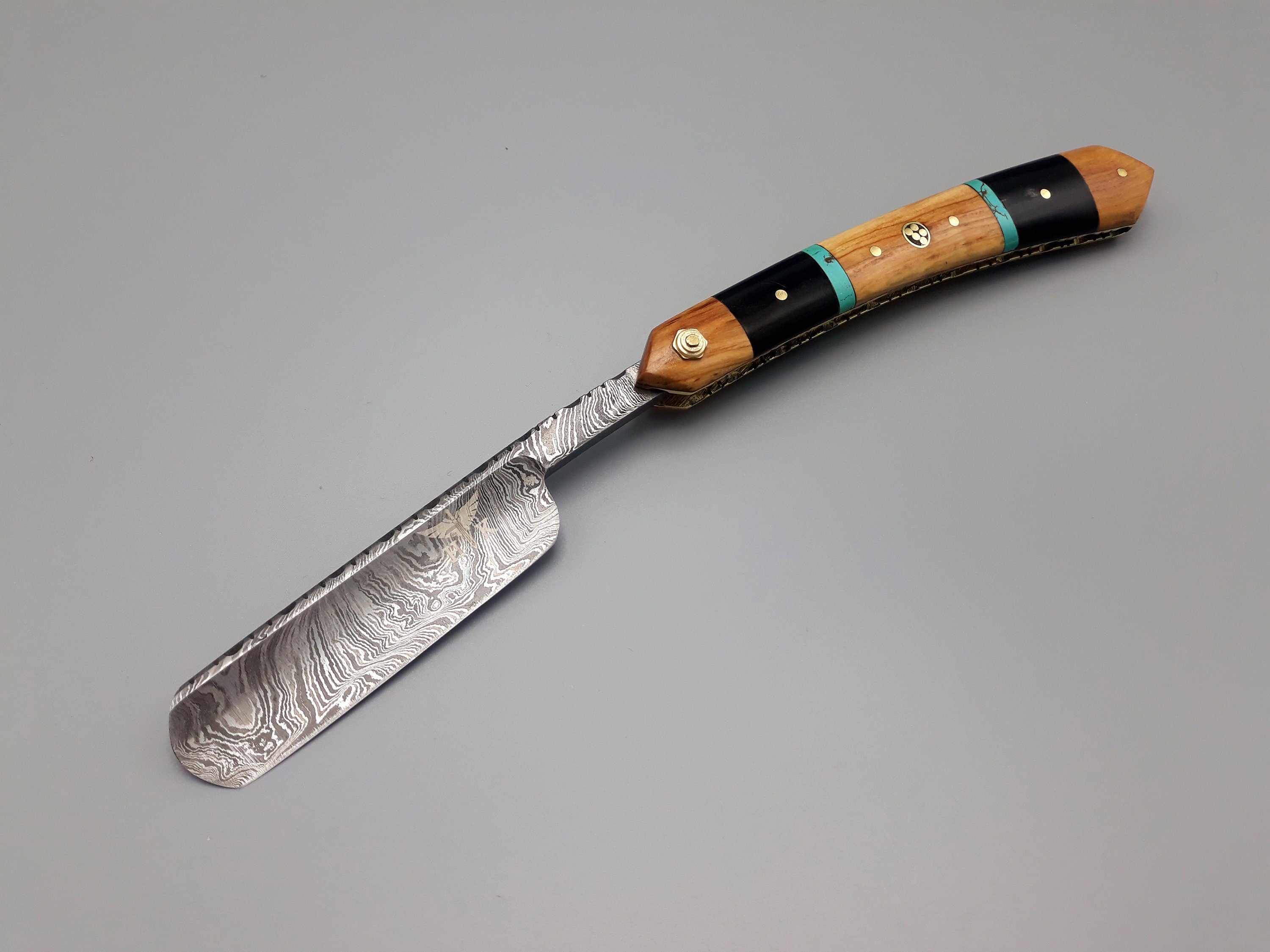 HTR-11 Damascus Straight Razor / Hand Forged Shaving Razor / Mens Beard Care / Beard Gifts / Mens Skincare / Mens Razor / Shaving Accessory