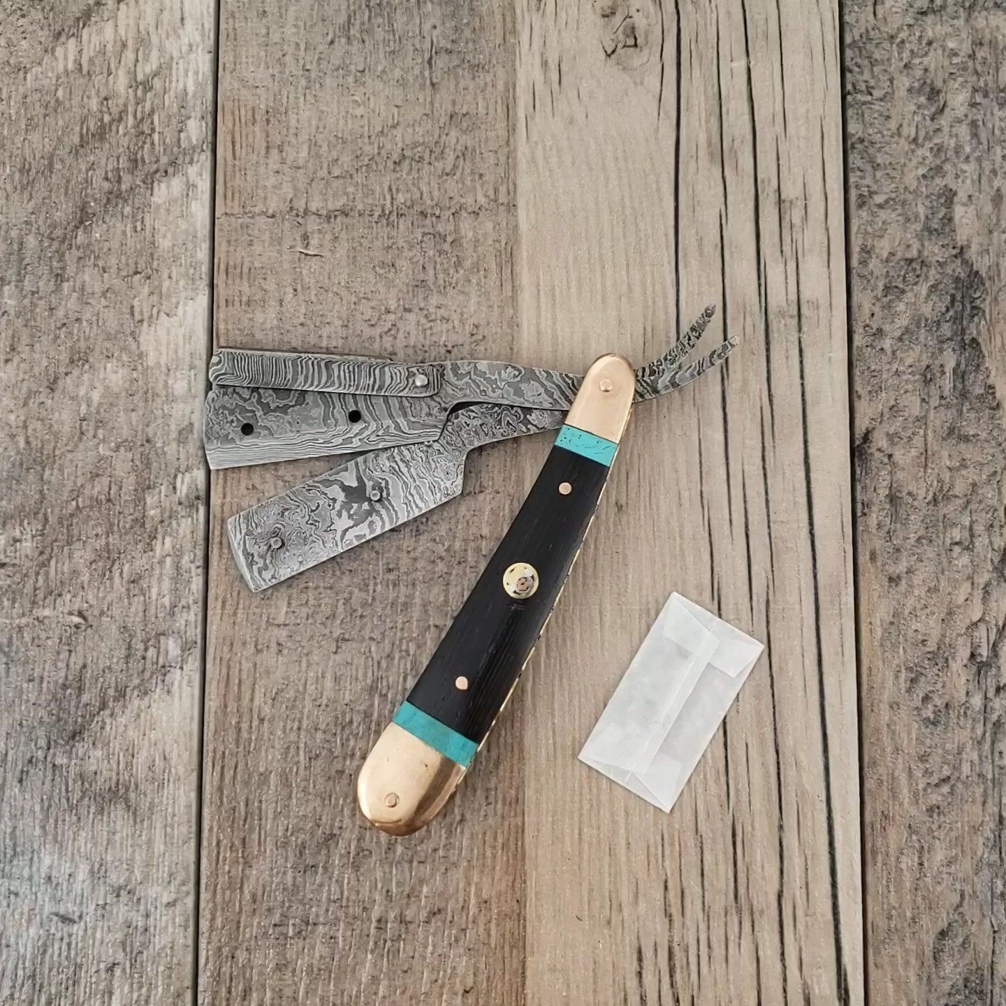 HTRR2 // Replaceable Blade Damascus Straight Razor // Close Shave // UNIQUE Handmade // Custom //  Turquoise + Wenge + Copper Scales