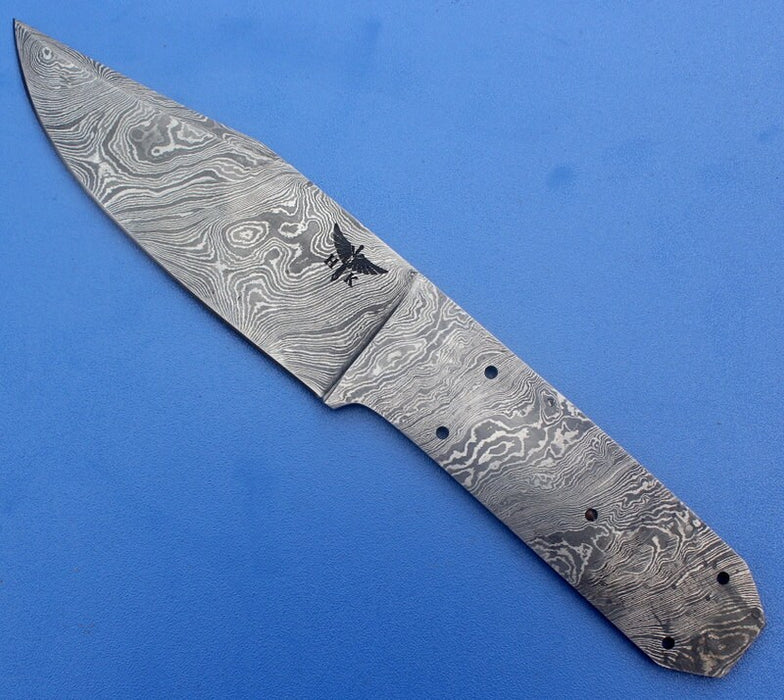 HTK-42  Damascus Knife custom handmade skiner blank blade / Great quality