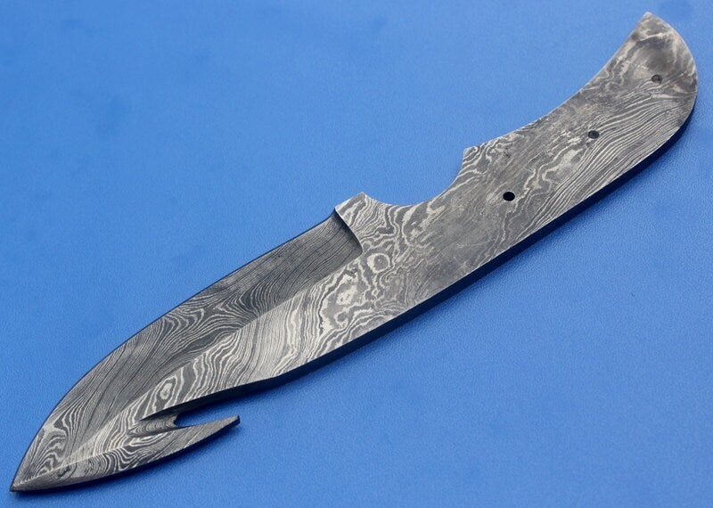 HTK-47  Damascus Knife custom handmade  skiner blank blade / Great quality
